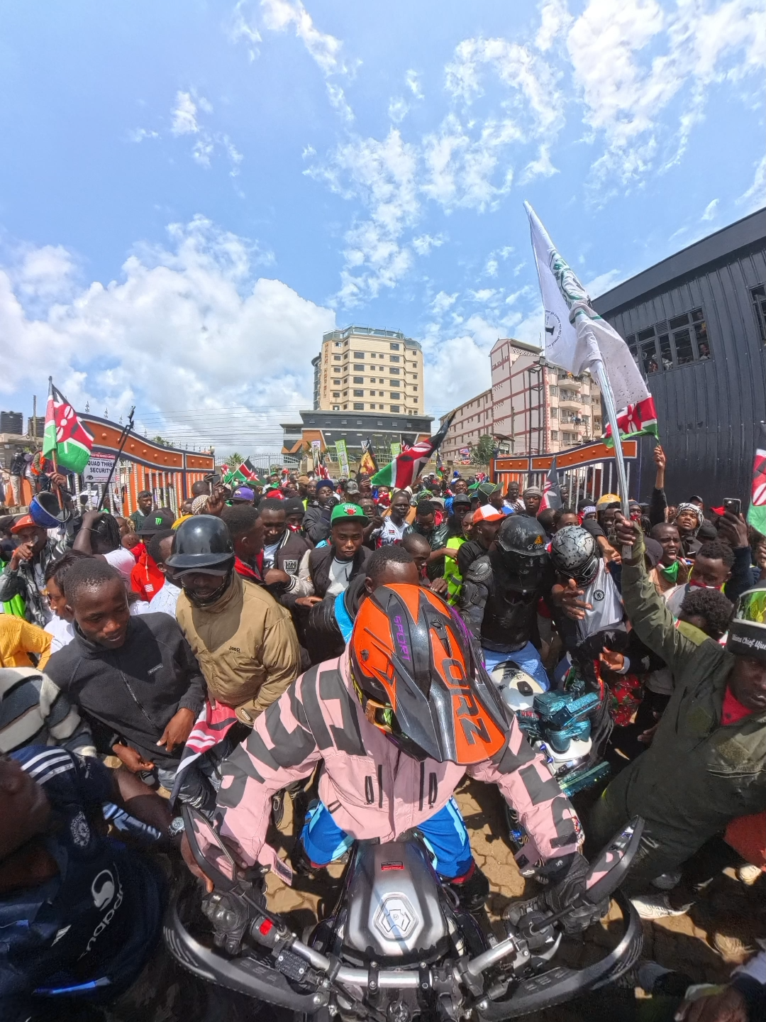 @gunit001kenya ulikua unaskia aje leo?