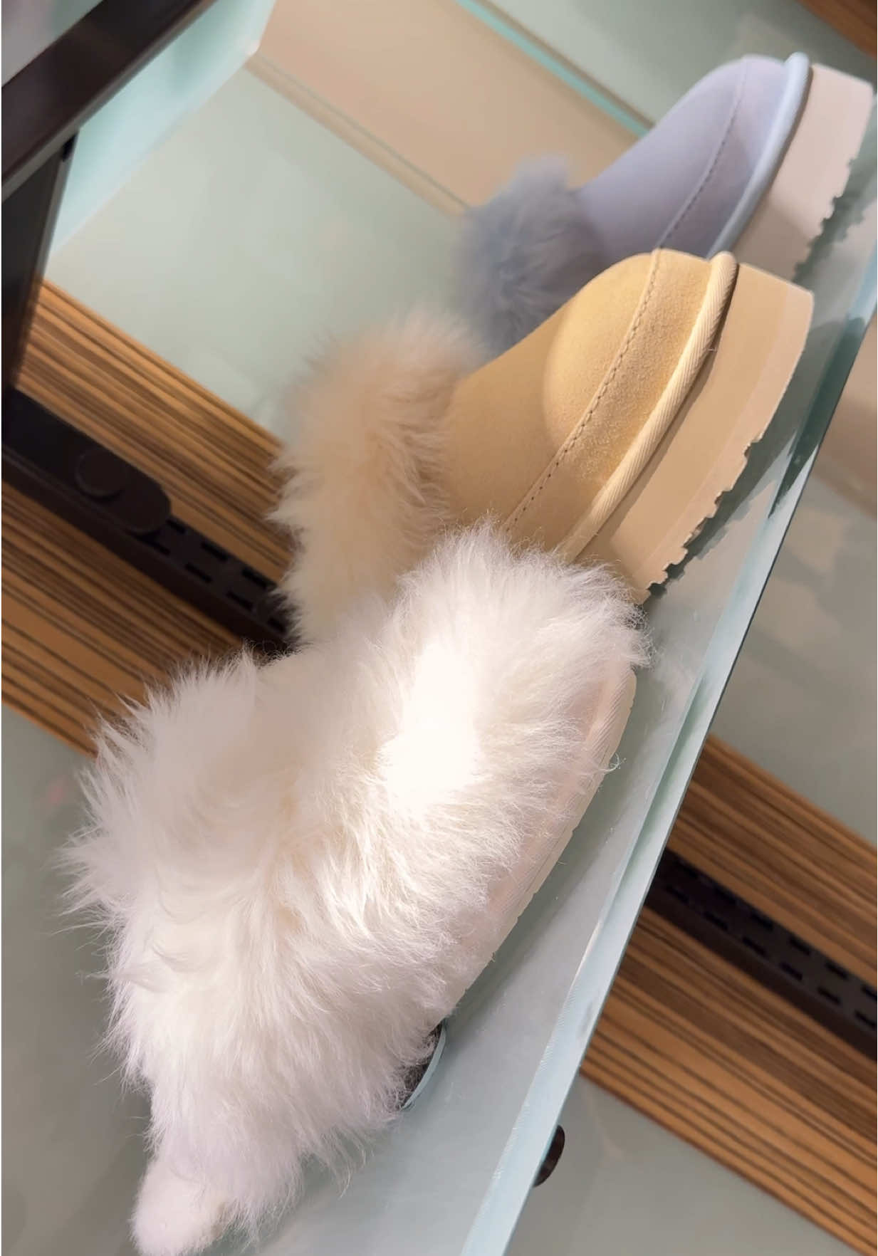 😍 #ugg #uggs #slyinspireme #creatorsearchinsights 