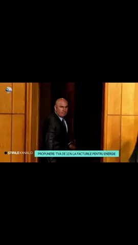 Premierul Ilie Bolojan a declarat luni seară, într-un interviu pentru Digi24, că facturile la energie „ar trebui să scadă din a doua jumătate a anului 2026”.   El a explicat că reducerea costurilor va fi posibilă odată cu punerea în funcțiune a unor unități de stocare a energiei fotovoltaice, care să permită valorificarea energiei ieftine produse la prânz atunci când aceasta nu este consumată imediat.  ##sursasigura##stiri##romania##bolojan##fyp