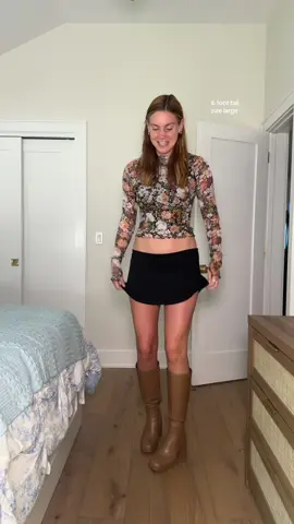 When you can drop it low in a mini skirt! #tallgirl #longlegs #skort #TikTokShopFallDealsForYou #TikTokShopCreatorPicks 