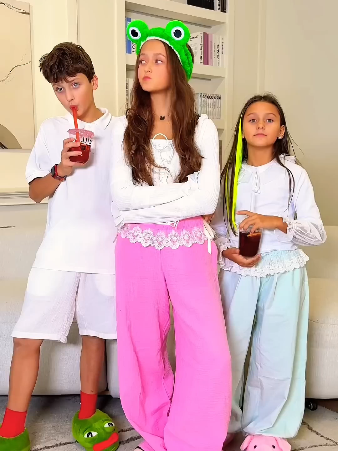 Drink chaos 🥤💥🔄🎼 #viral #shortsviral #yanachirkina #family#reels