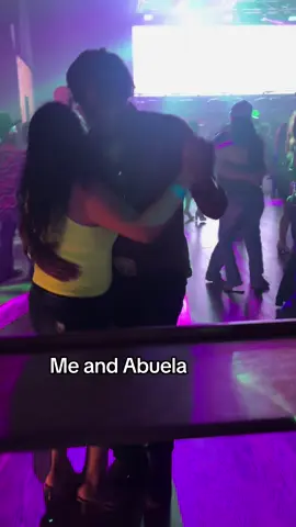 Abuelita got moves 🕺🏾 #dallas #dtx #baile #nortenas 
