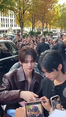 AT THE SAME DAMN TIME #tws #dohoon #shinyu #handsome 