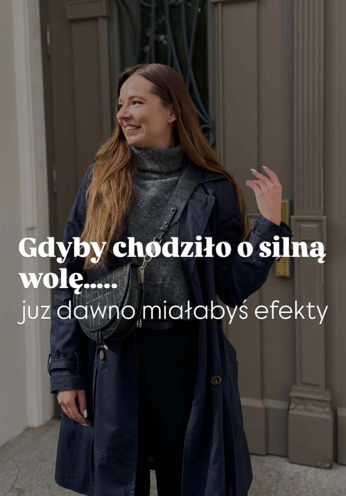 „Nie brak Ci silnej woli. Brakuje Ci systemu, który działa wtedy, gdy hormony idą w swoją stronę.” ⠀ Bo jeśli masz PCOS albo insulinooporność, to pewnie znasz ten schemat: 👉 przez kilka dni idzie świetnie, 👉 potem stres, PMS albo zmęczenie, 👉 i… znowu słodycze wygrywają. ⠀ To nie Twoja wina. To biologia, którą można w końcu zrozumieć i ogarnąć. ⠀ Na webinarze 14.10 o 19:00 pokażę Ci, jak: ✨ zatrzymać napad na słodkie zanim się zacznie, ✨ poukładać jedzenie bez głodówek i zakazów, ✨ odzyskać spokój i energię — nawet gdy życie jest w chaosie. ⠀ 💬 Skomentuj: PSYCHODIETA – wyślę Ci link do bezpłatnego zapisu 🎟️ ⠀ Nie walcz ze sobą. Zrozum swój organizm. To nie silna wola, to biologia. 💪 #psychodieta #webinarnażywo #pcosgirls #insulinooporność #zdrowejedzenie              