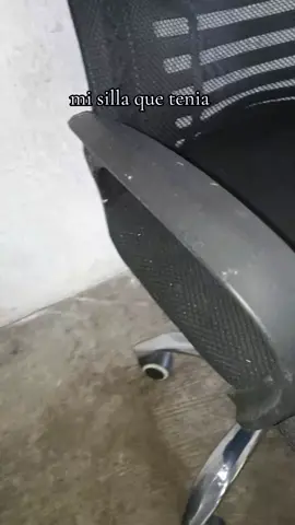 mi silla ya se le intento muchas veces en arreglar, ya no me podia recargar la espalda ya me empezaba a doler mucho la espalda..  gracias a un anonim@ por comprarme una. no esperaba esta gran sorpresa !! 🤩🎁 gracias se les agradece mil !!! ❤️🫰#wishlist #wishlist2025 #regalo #regalos #wishlistinspo 
