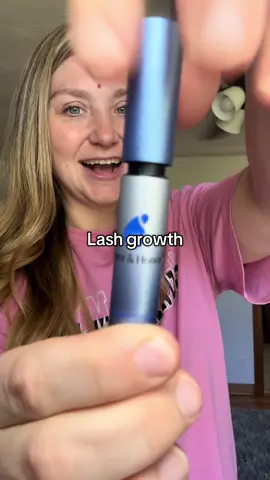This is miracle serum in a tiny bottle and baby it works!  #lashserum#eyelashgrowth#eyelashserum#fyp
