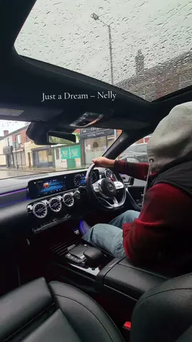 Back when songs hit different 🖤 #mercedes #throwbackhits #classichits #fyp #musictok 