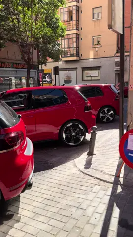 EN GALAXYAUTOSMADRID LOS TENEMOS TODOS!!!! SI QUIERES TU GTI SOLO LLAMANOS Y TE LO ENTREGAMOS EN LA PUERTA DE TU CASA #gti #volkswagen #españa #coche #casa 