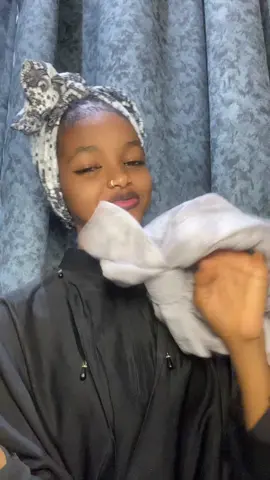 Kun ga yadda caps ennan suke da kyau ko to kuzo ku siya💃