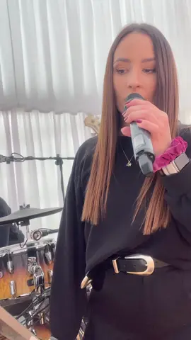 @Sobel @Zespół Nemesis  #zespolnawesele #musicband #viral #wygladasztakpieknie #pierwszytaniec