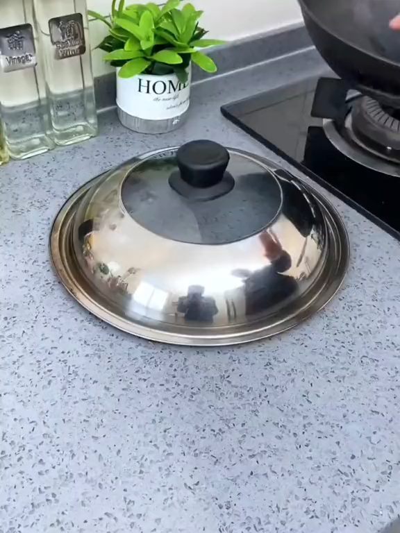 🔥 Suporte Para Tampa Utensílios de Plástico para Cozinha 4131 Pronto Envio De R$ 10,00 💰 *Por R$ 9,00* 😱 🛒 Compre agora 👉 https://s.shopee.com.br/50QDGZt80e ⚠️ Promoção sujeita à alteração de preço e estoque do site