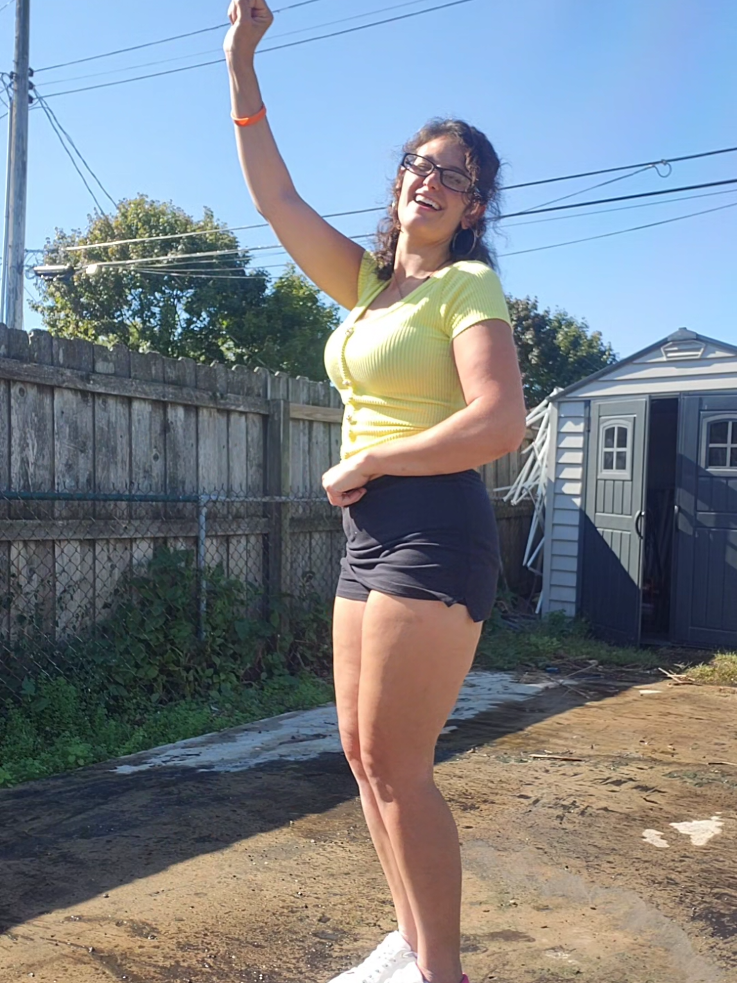 I'm still learning this one so take it is on me. Happy Sunday ❤️❤️ #OOTD #fyp #momlife #austiumawareness #RIPJamesShaw24👌 