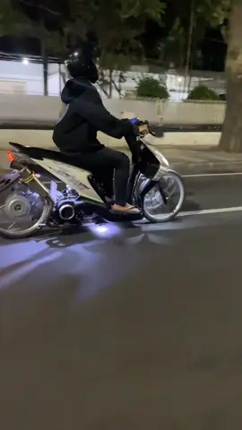 info boskuu #penggunaring17 #savering17 #ring17style #beatkarbumodifikasi #streetracing 