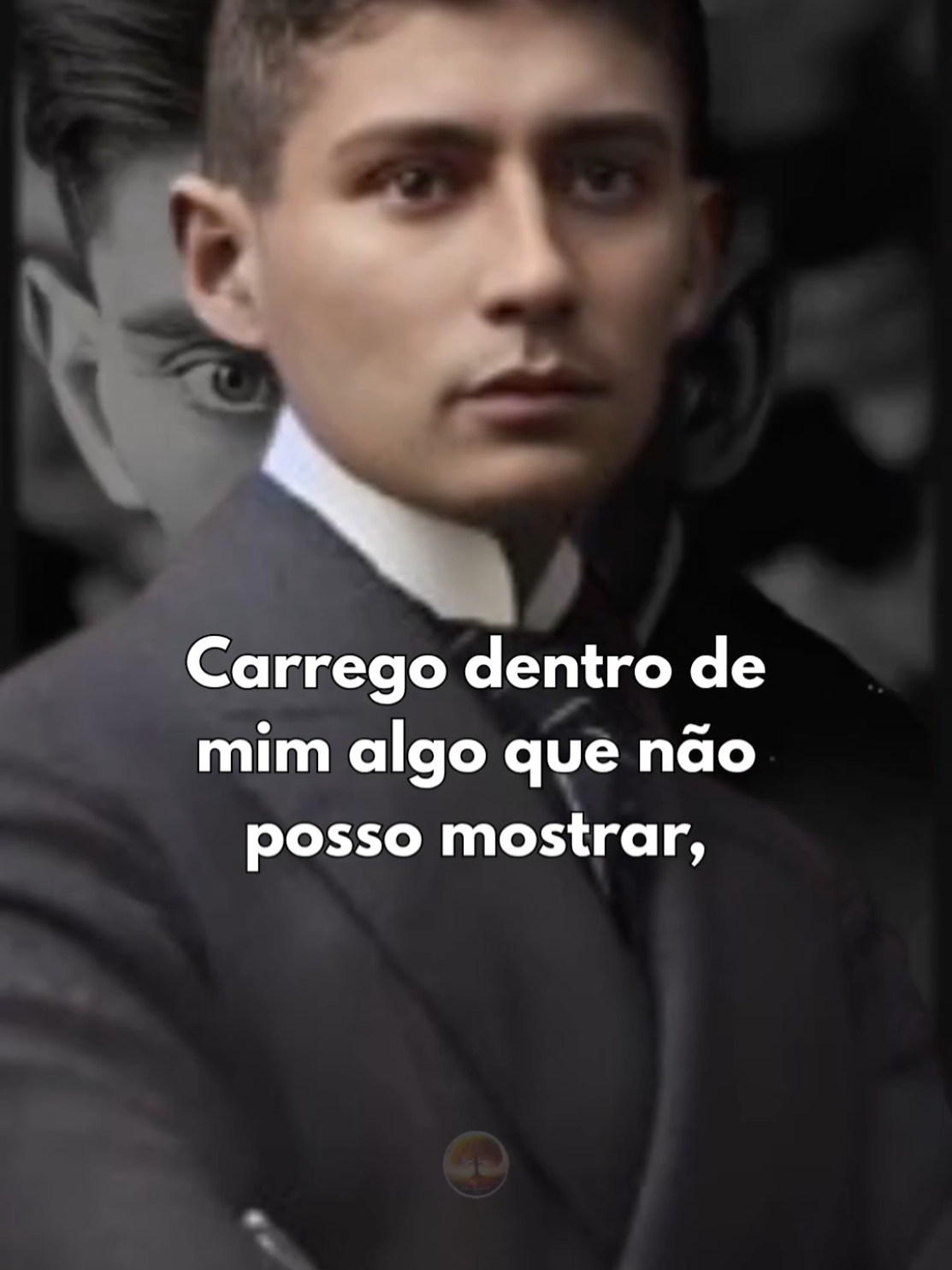 Kafka e o Peso da Solidão A pior solidão não é estar sem ninguém… é não suportar a si mesmo. #Kafka #Solidão #ReflexãoProfunda #LiteraturaExistencial #Filosofia