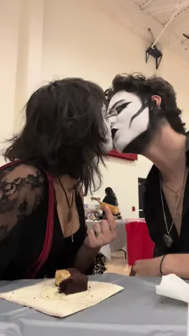 @salamander4rtat you make me so happy  #goth #gothcouple #fyp #alternative 