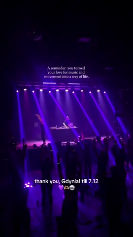 #technoyoga #gdynia @podworko.art  🪩🫶🏼🧘🏽‍♀️🧘🏽#technojoga 