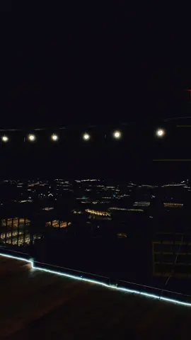 Đừng khuyên một người tổn thương hãy nghe theo con tim của họ.  Bởi họ vừa bước qua một cuộc tình không mấy vui, con tim của họ hiện tại vụn vỡ thành trăm ngàn mảnh. Họ biết theo mảnh nào cho đúng đây.  Khi một người tìm đến để tâm sự, tôi chọn cách im lặng để lắng nghe câu chuyện của họ. Bởi tôi biết hiện tại tôi nói bất kì điều gì cũng làm họ rối thêm mà thôi.  Mỗi con đường, mỗi sự lựa chọn, mỗi vấp ngã đều có hướng giải quyết của nó, có điều tôi chỉ muốn chúng ta quyết định vấn đề khi bản thân tỉnh táo nhất chứ không phải lựa chọn trong lúc mình yếu đuối nhất.  #gã #goccuaga #dalat #stt #tamtrang