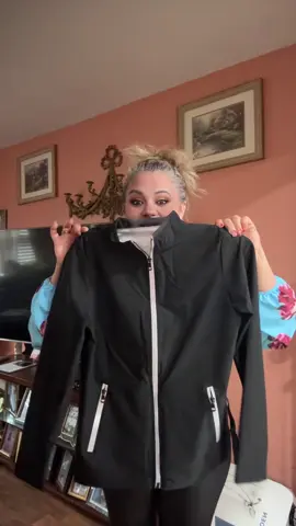 #yo como niña chiquita con mi suéter 