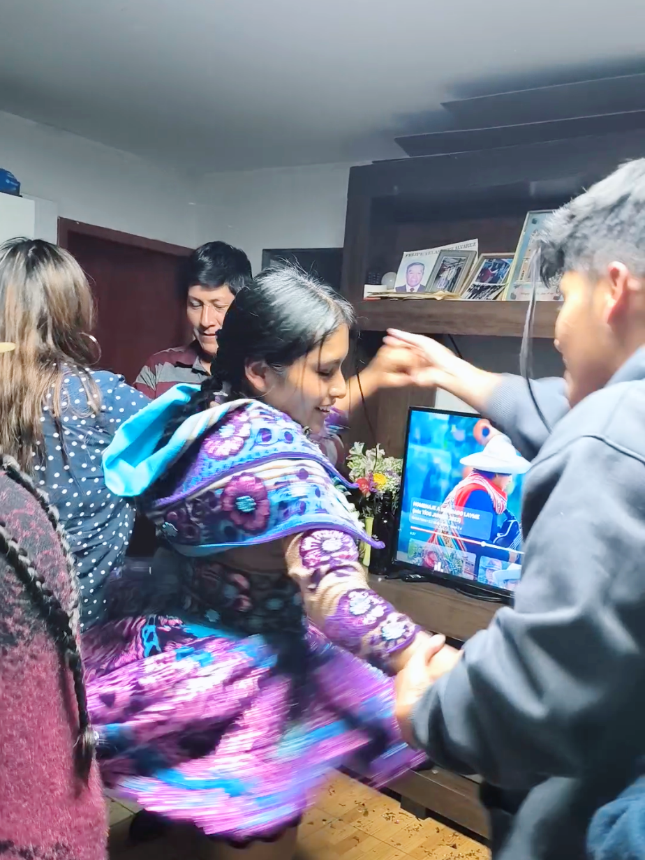 #showchumbivilcanocusco #cusco_peru🇵🇪 #Gualbertoapaza #Huaynocusqueño #sorpresascorajeandino 