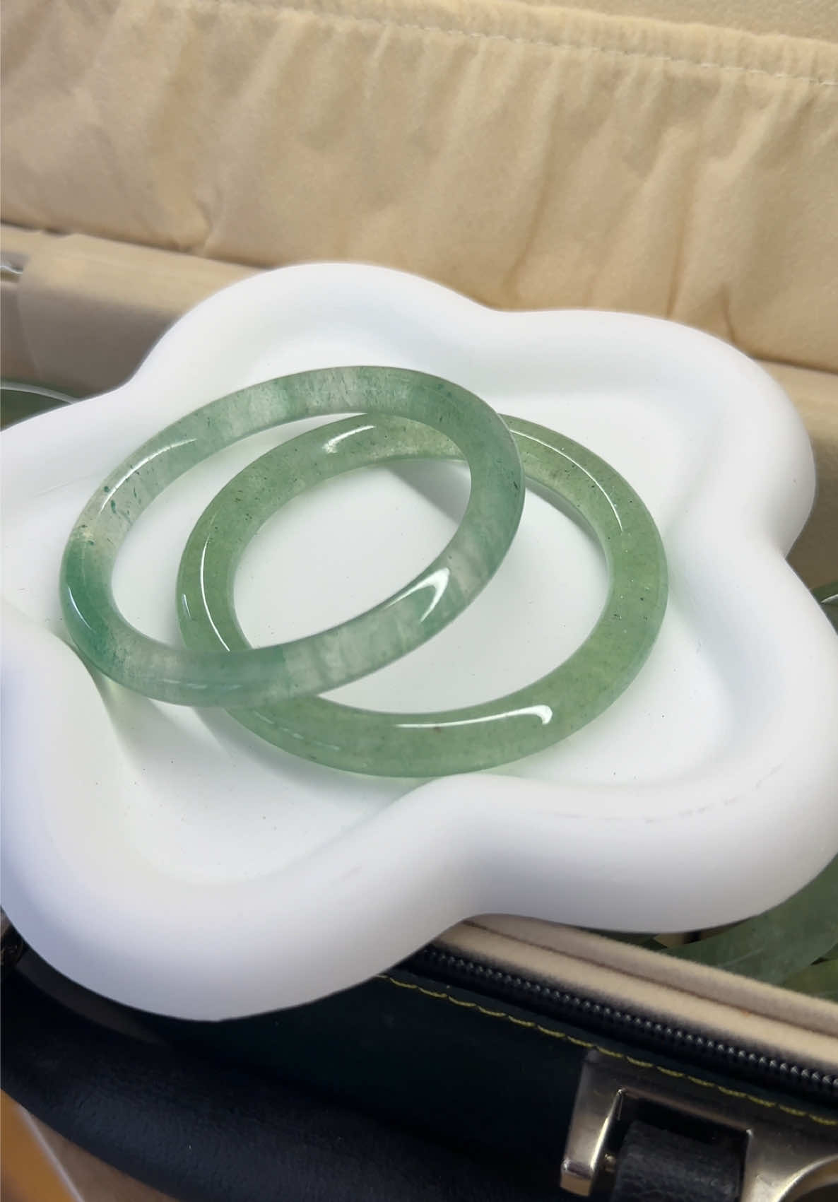 Vòng Thạch Anh Dâu Xanh #vongtay #trangsuc #daquy #phongthuy #thachanh 