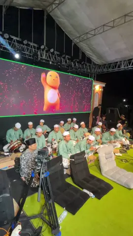 POV : Obat Ngantuk Selesai Acara Ketika operator videotron punya ide biar gak ngantuk #fyp #sholawat #nailong #nurulmusthofamagetan #fandyiraone 