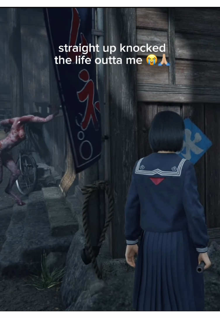 me and hinako were connected mind body soul in this moment bro i swear i felt that pain #silenthillf #silenthill #horror #hinako #gaming 