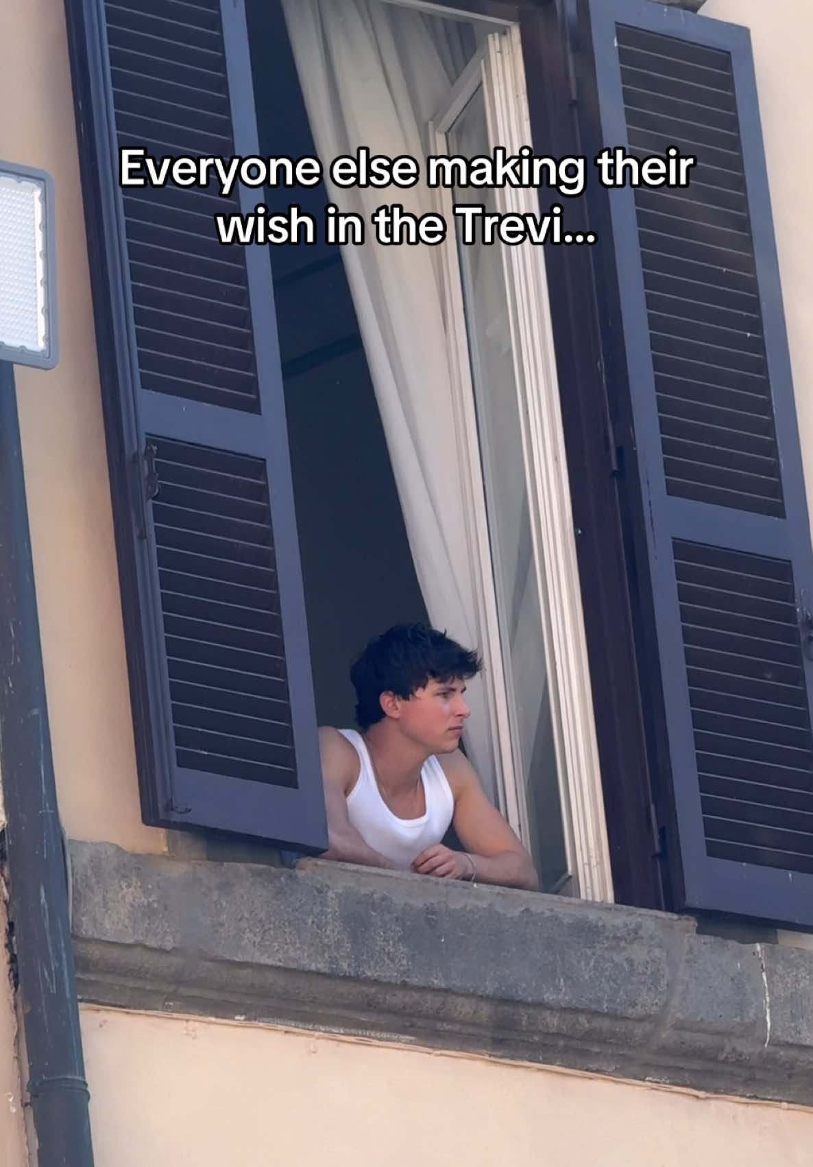 Making a wish in the Trevi fountain from my bedroom! #fyp #reaction #funny #trevifountain #rome 