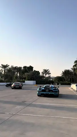 Beginning of car season in Dubai 🤩 #fyp #car #dxb #dubaicars #koenigseggagera 
