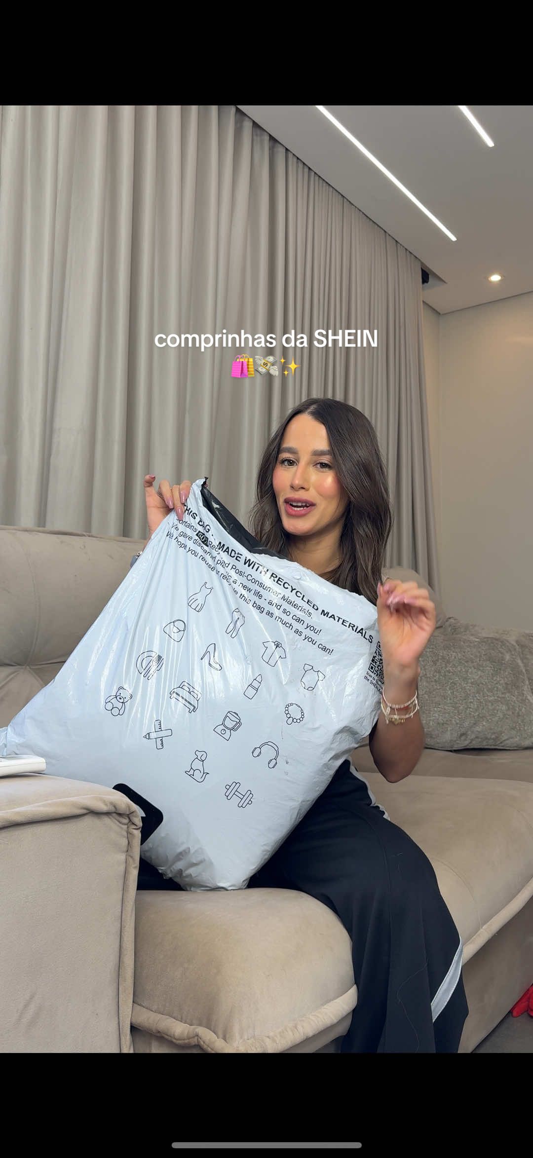 comprinhas da @SHEIN @SHEIN Brasil  IDS:  143321178 123112533 56720913 95990313 57859414 70318309 152247801 66111173 100214800 131557937 89898393 Fique atento às novidades pesquisando e seguindo os nomes das lojas SHEIN Serisse,Poéselle,KIZN,MOTF .     Cupom: store10BRbinuness758  #shein #sheintrends #comprinhasshein #comprinhas #fyp 
