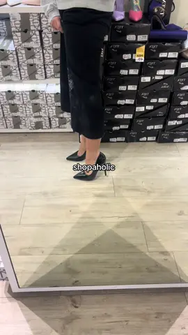 #shopaholic #shopping #Love #outfit #girls 