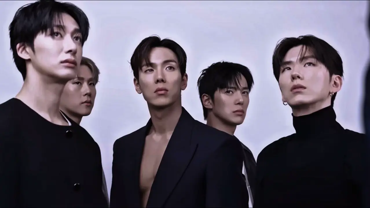 © edited by me  #monstax #몬스타엑스 #monbebe #photoshoot #bazaar #kpop #aesthetic #kpopfyp 