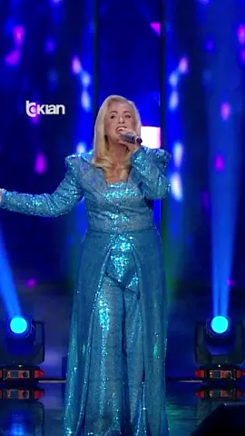 Gili këndon “Xixëllonja” në #KëngëtEShekullit #KëngëtEShekullit #TvKlan #MuzikëShqiptare