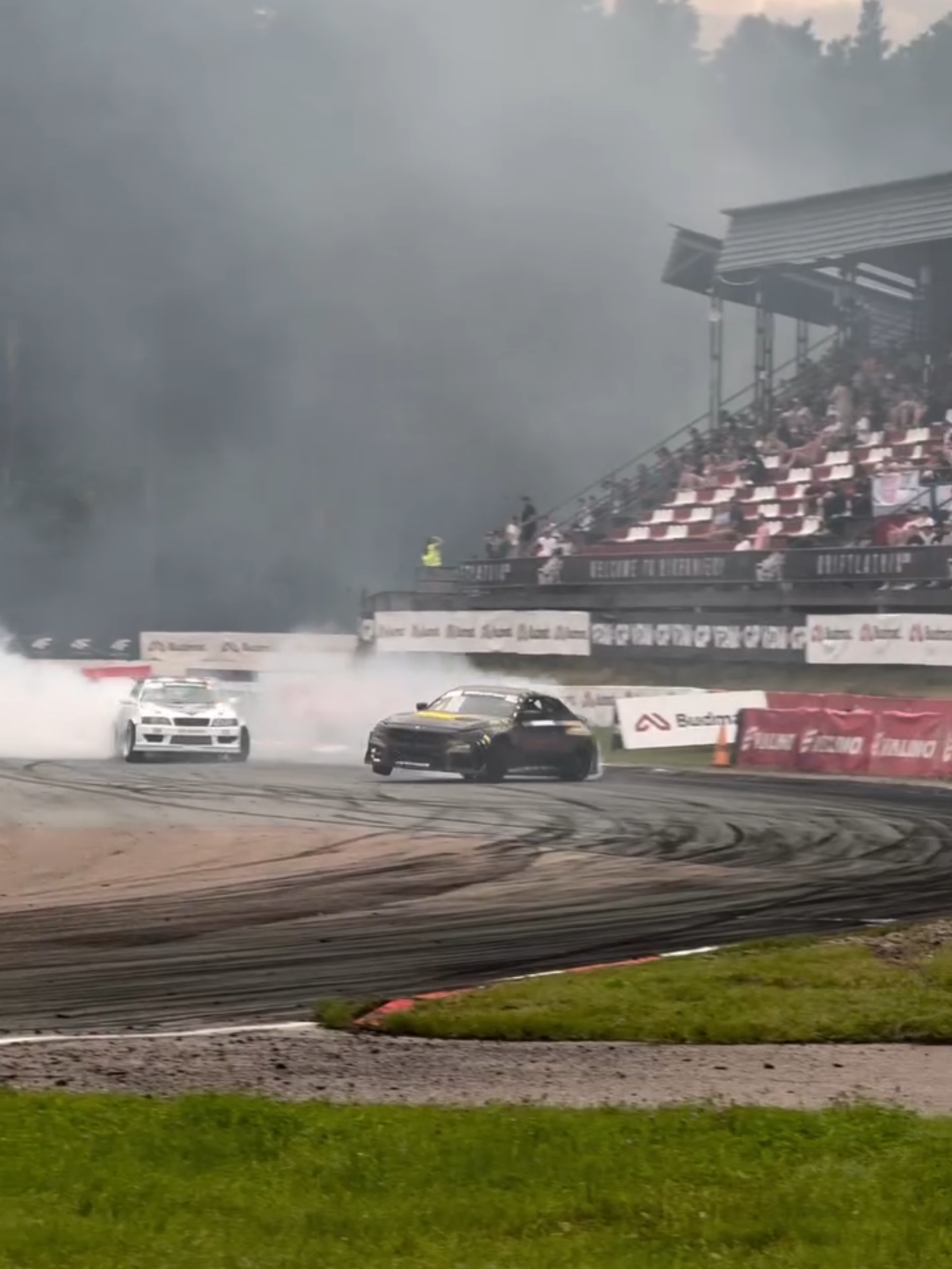 Tires Burn Hearts Race #دريفت #رياضة_الدريفت #تفحيط #سباق_دريفت #محترفي_الدريفت #سيارات_دريفت #دخان_الإطارات #أدريان_دريفت #تحدي_الدريفت #بطولة_الدريفت #دريفت_عربي #سيارات_سباق #دريفت_احترافي #عالم_الدريفت #عشاق_الدريفت #أدرينالين_السرعة #Drift #Drifting #DriftLife #CarDrift #DriftNation #DriftRacing #SmokeAndTires #DriftChallenge #DriftAddict #SidewaysAction #Motorsport #CarCulture #RacingVibes #JDMDrift #DriftKing #ExtremeDrift#مشاهدات40مليون #مشاهدات #متابعين