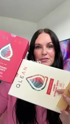Idk why but I am a sucker for some good laundry products 👏🏻😂 @QLEAN.co #qlean #qleanlaundry #qleanlaundrydetergent #laundrydetergentsheets #laundry 