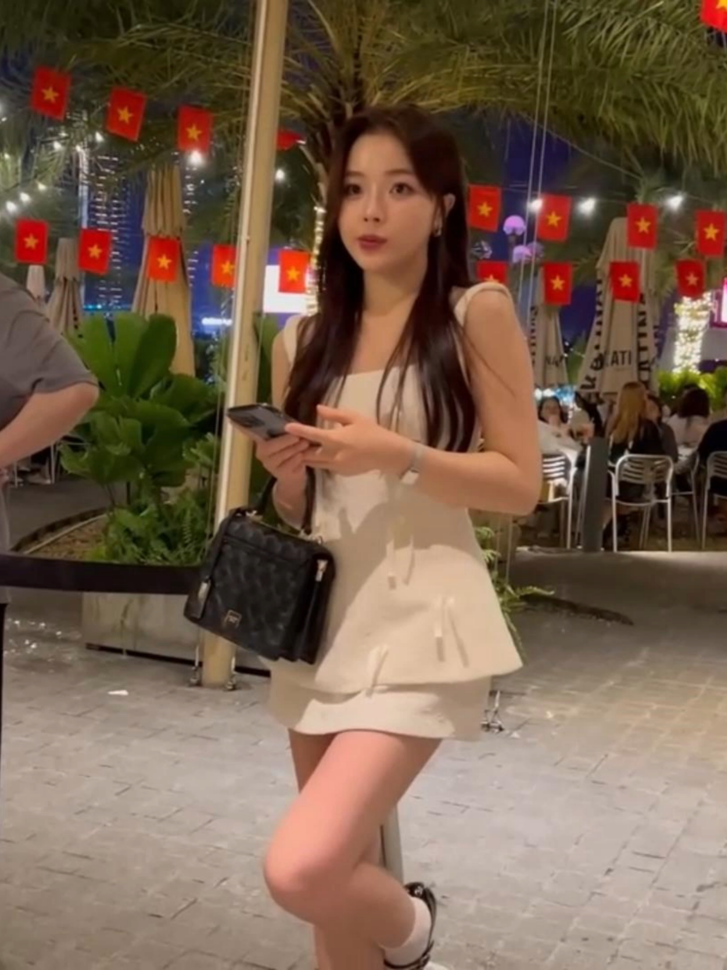 来越南旅游都会去打卡胡志明的深夜食堂 #越南 #胡志明 #胡志明夜生活 #越南帝王团 #越南夜生活 #西贡