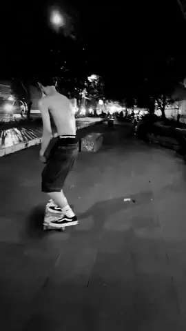 not today🏳️ #poser #skate #fypシ゚ #foryoupage #Skateboarding 