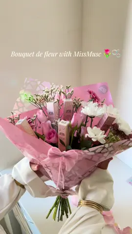 Embelissez vos bouquets avec @MISS MUSC 🫧 et profitez de -15% de réduction avec MAYIM15🫧#fyp #prt #bouquet #gift #musc 