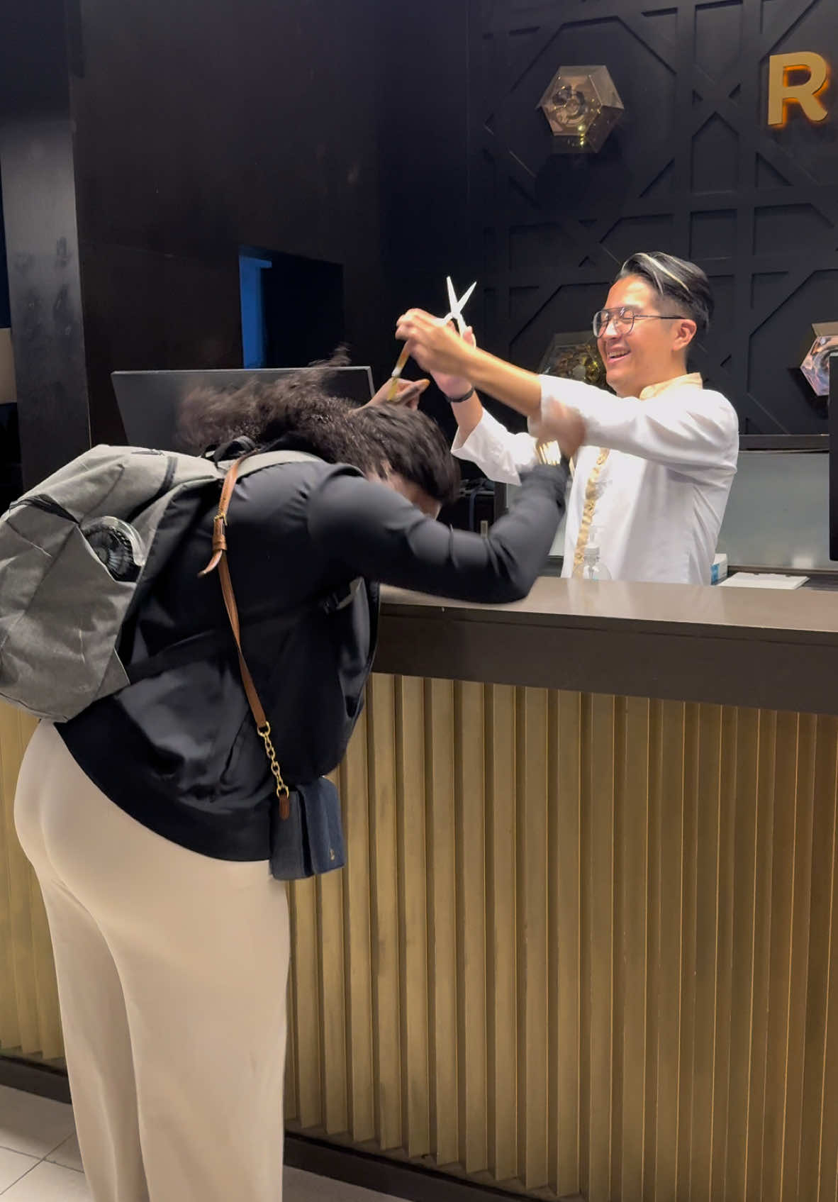 Yes I want to cry!! TF. Who wants to leave a all inclusive resort? #fyp #riubajacalifornia #allinclusive #BlackTikTok #loscabos #cabo #traveltiktok #riu #foryoupage 