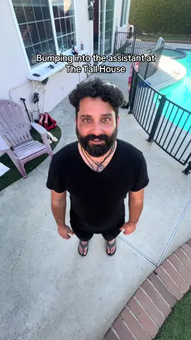 Yall get you a Johnny #heightdifferences #friendgoals #tallgirl 