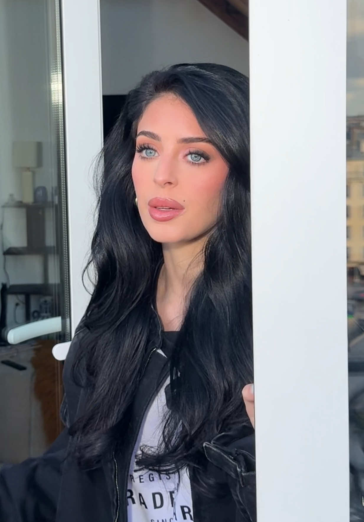 The making of @Camilla Araujo’s TikTok videos. 🤍😭 #makeupbyme #boomkackmua #camillaaraujo #taylorswift #bts