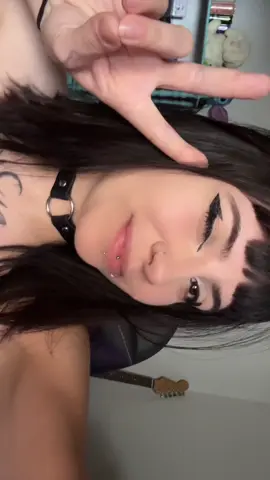 Espero que gostem da minha Make, comentem 🖤🖤🖤 #piercetheveil #makeup #altgirls 