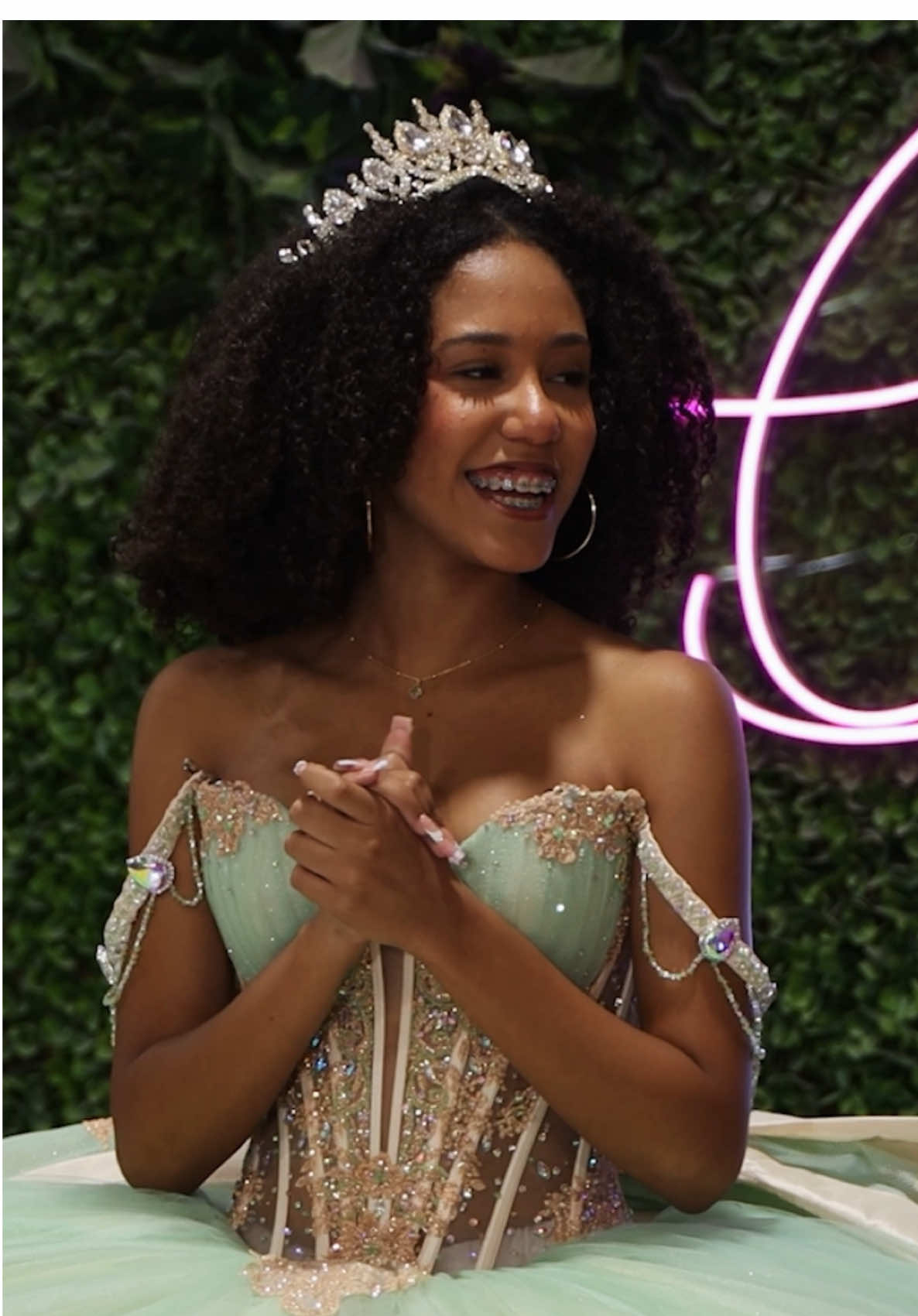 What an ICON 💅✨ #PlanningMyQuince #quince #quinceañera #dresses #shopping 