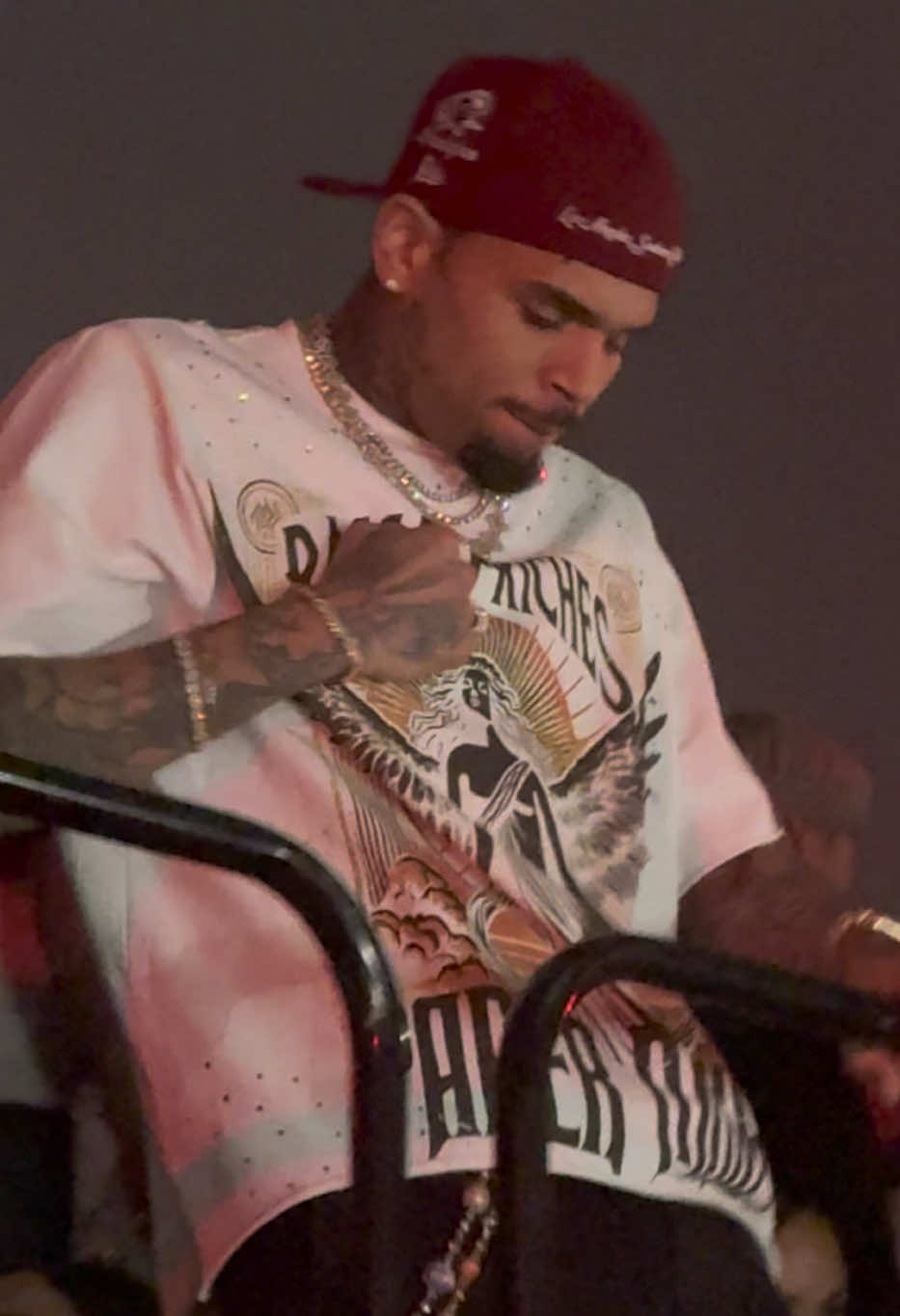 It depends @chrisbrownofficial 🤎                         #ChrisBrown #teambreezy #BreezyBowl #breezy #fyp #fypシ #challenge #viral #dance #viralvideo #atl #atl