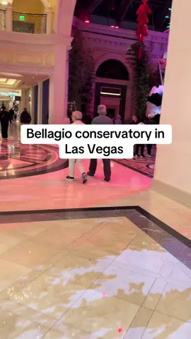 Can’t believe how many flowers #vegastiktok #vegaslocal #fyf #vegastok #bellagio 
