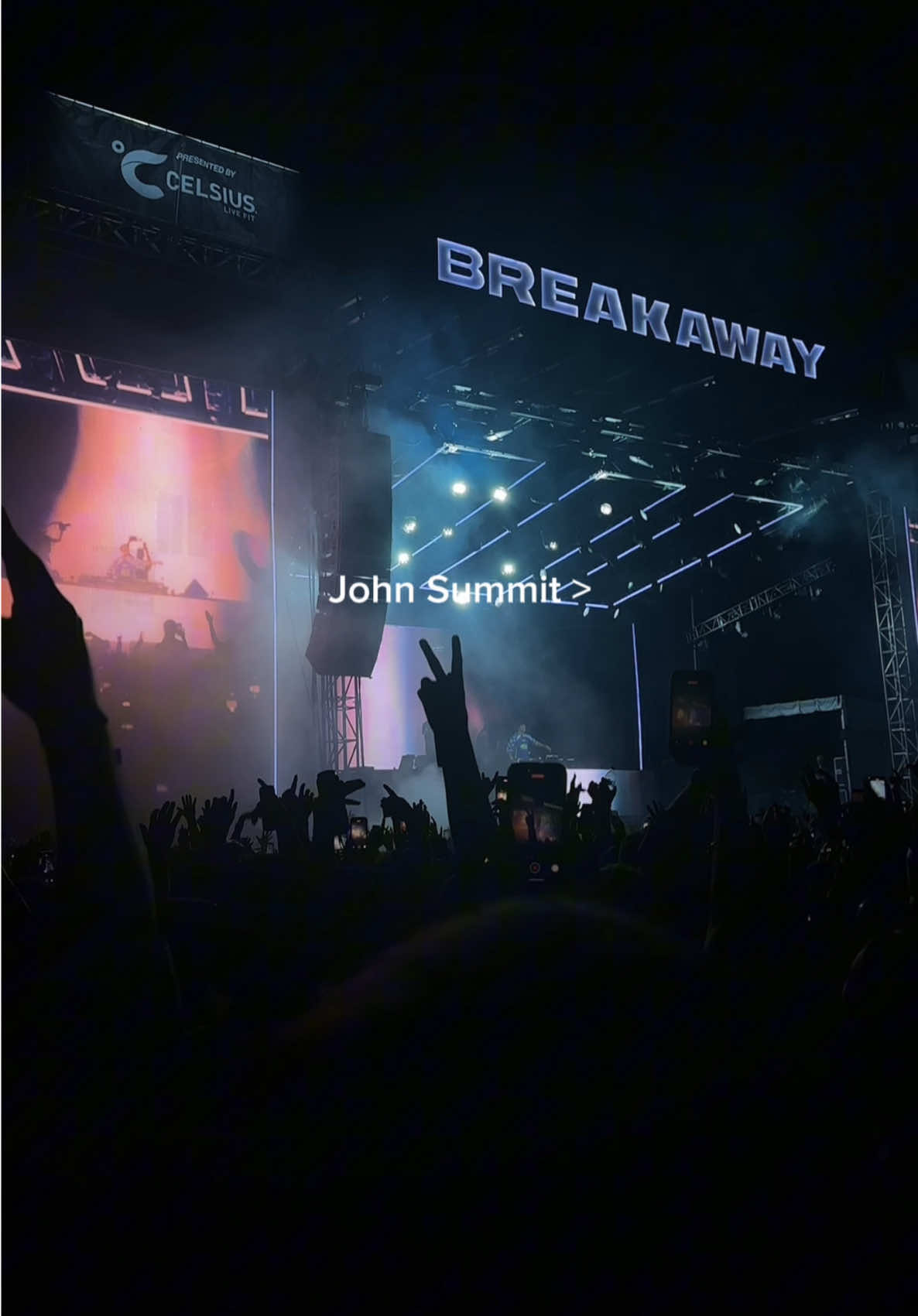 Your sign to go to a @john summit set!! 🔥 #johnsummit #breakaway #edm #housemusic #festival 