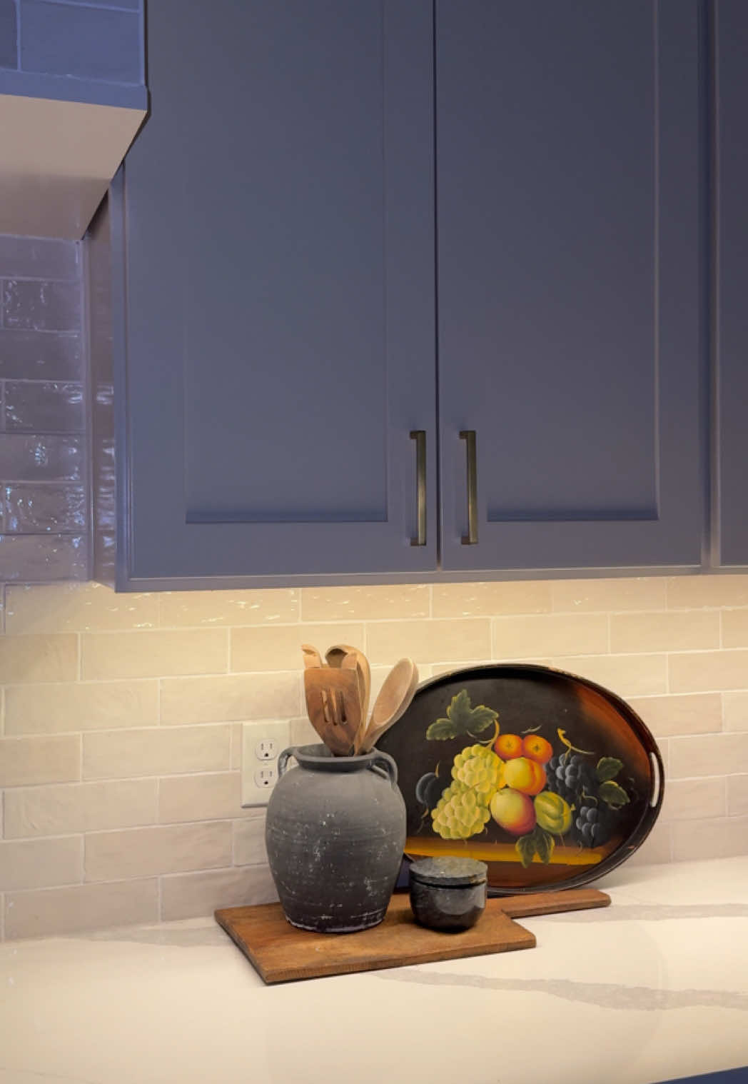 my ideal saturday evening #cozyathome #saturdayevening #autumnaesthetic #cozyvibes 