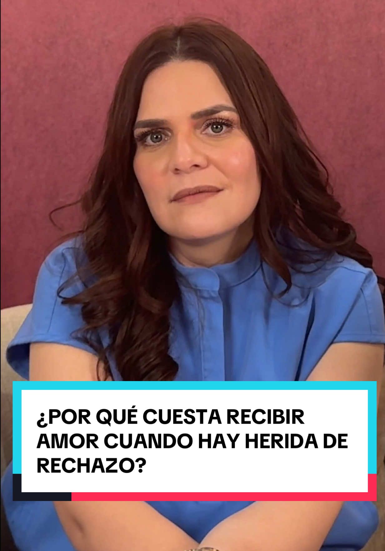 Episodio completo en el link de mi perfil. Este episodio es para ti si sientes que te conformas con migajas de amor, si alguna vez has aceptado ser amante o si constantemente buscas la aprobación de los demás. También si te descubres complaciendo a todo el mundo solo para no sentirte rechazado. Aquí aprenderás a reconocer la raíz psicológica de este patrón y, lo más importante, a dar los primeros pasos para reconstruir tu amor propio y empezar a elegirte de verdad.