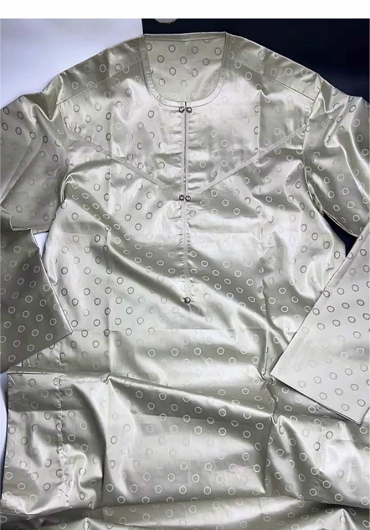Getzner Duniya 💫wato sufa kaya masu kyau şuna bukatar tailor na gaske domin fito da asalin darajar su 🛍️🤩💫 Getzner yan gaske kayan company daban da na shago 🤩😅 Magana ake ta kayan london 🤩 AVAILABLE✨💫 Order online or Visit us at shop No. BBB19 Gidan Alaramma by IBB way Kwari market Kano Call/WhatsApp 08069735428 _______________________________ Delivery within kano is free.  Delivery outside kano is not free. Payment before delivery. Delivery takes 24-48 hours. ______________________________  #jdeetextile #kwarimarket #viral_video  #london #getzner 