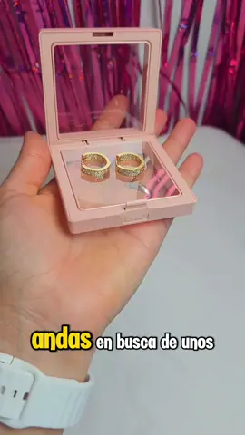 aretes tipo aro bañados en oro de 14K con zirconias cúbicas brillantes. 💎 Perfectos para uso diario o eventos especiales, ofrecen un toque de elegancia🛍😍🫶#creatorsearchinsights #fyp #paratiiiiiiiiiiiiiiiiiiiiiiiiiiiiiii #aretes #chapas 