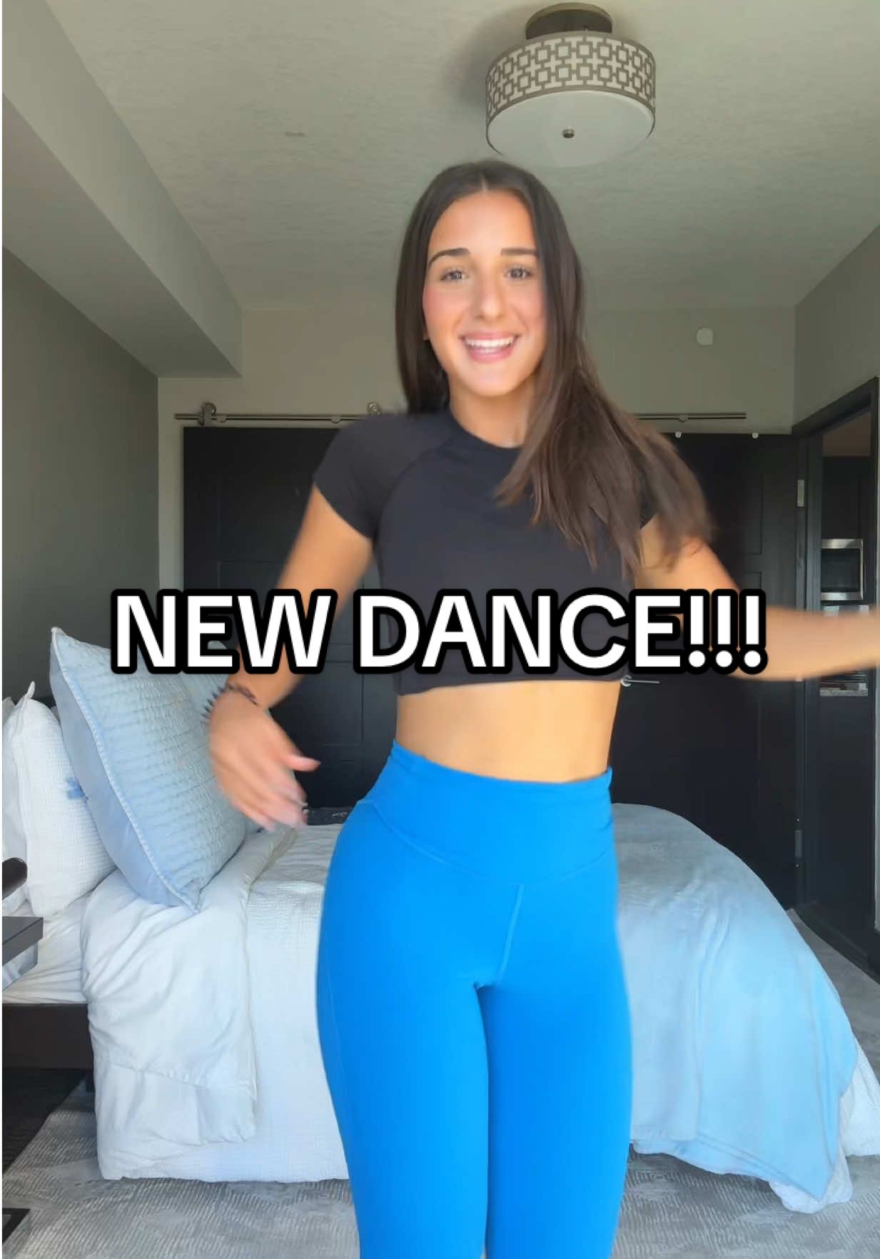 NEW DANCE ALERT!!🚨 Tag me as dc!! #dance #newdance #outfit #OOTD 